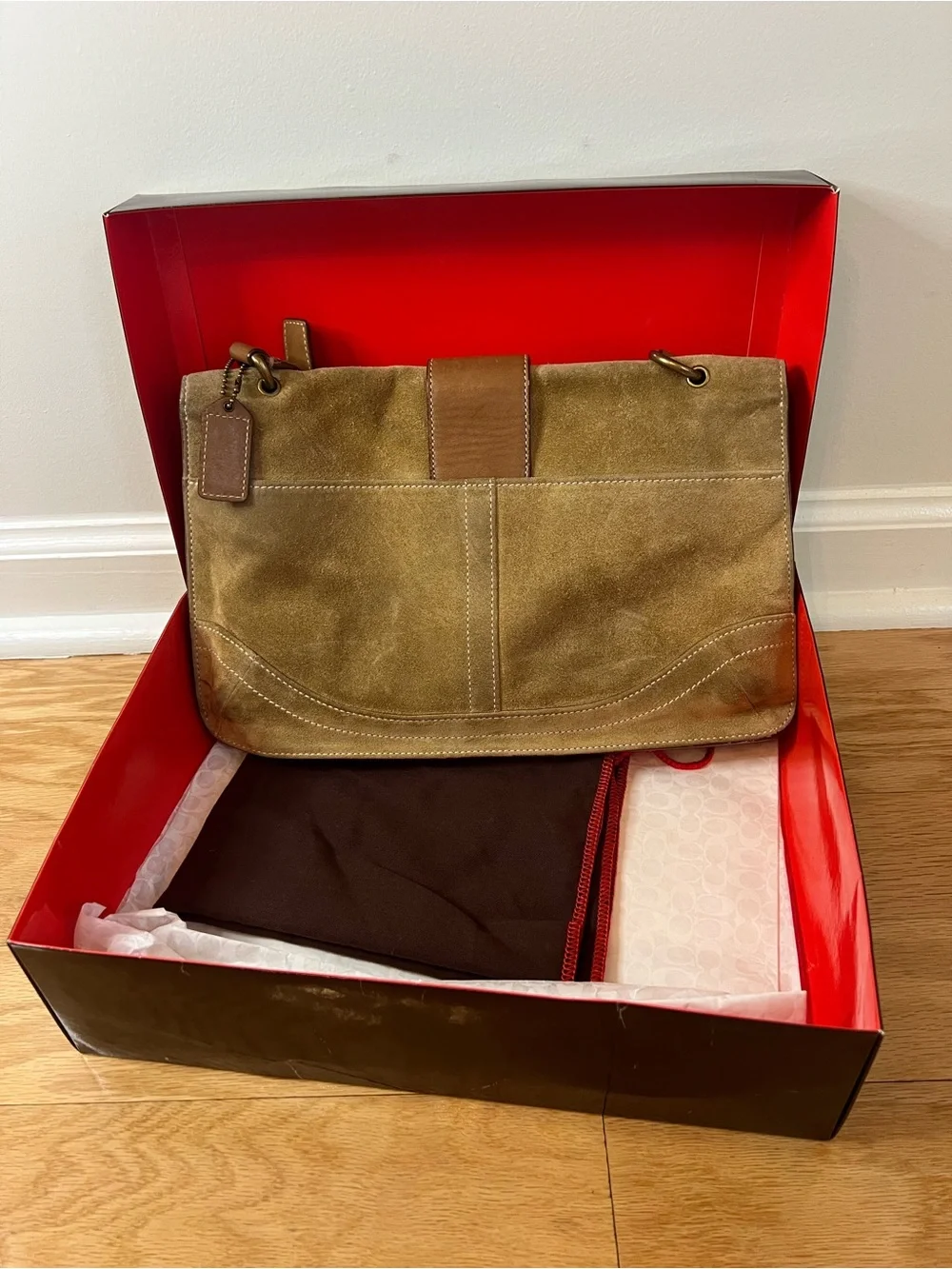 VTG Coach Y2K Soho Tan Suede Large Flap Shoulder Bag 9664 - Full Set W/ Box! - Picture 8 of 14
